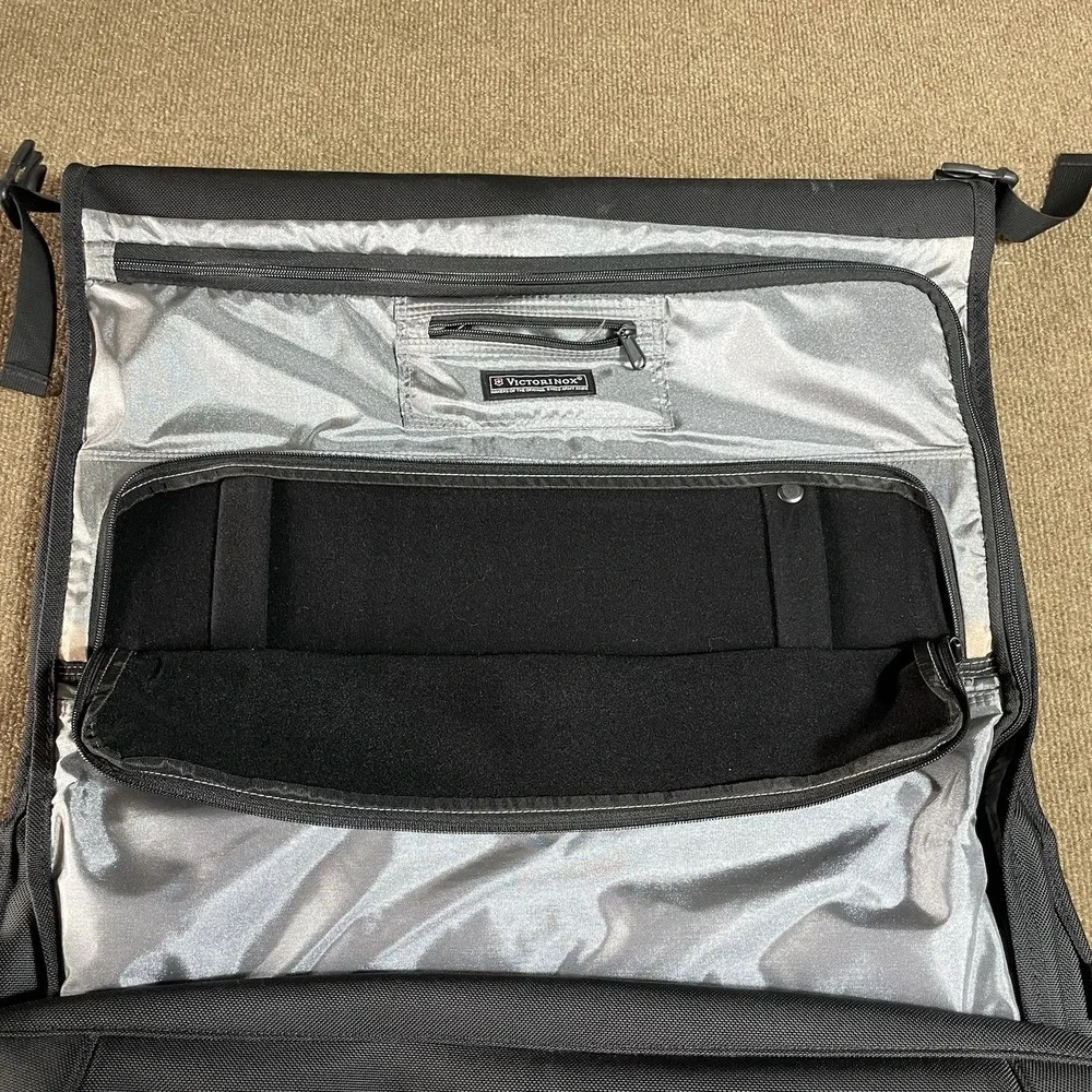 Victorinox Black Garment Bag - Suitcase Travel Bag Suits Shoe Compartment